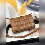 Новый дизайн от известного дизайнера Bottega Veneta, Дабиэля Ли. Модный плетеный