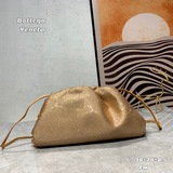 Bottega Veneta Большая сумка Cloud Самая популярная сумка Cloud 2023 года.