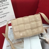 Новый дизайн от известного дизайнера Bottega Veneta, Дабиэля Ли. Модный плетеный