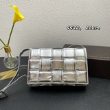 bottega vene** Подушка-сумка Новый дизайн от известного дизайнера Дабиэля Ли.