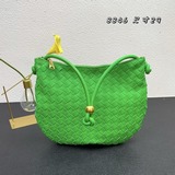 Сумка Turn bag, плетеная, подмышечная, полукруглая, двухсторонняя, с классически