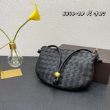 Сумка Turn bag, плетеная, подмышечная, полукруглая, двухсторонняя, с классически