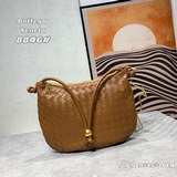 Сумка Turn bag, плетеная, подмышечная, полукруглая, двухсторонняя, с классически