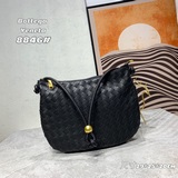 Сумка Turn bag, плетеная, подмышечная, полукруглая, двухфункциональная, с класси