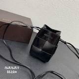 Ручно плетеные маленькие ведерки. Новейшая милая вещь от BV, продолжающая минима