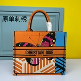 【Di0r Book Tote】 Большинство людей, приобретая товары роскошных брендов, в перву