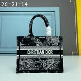 Маленькая сумка с синей вышивкой 26,5 см BOOK TOTE. Эта сумка Book Tote изготовл