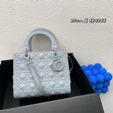 В комплекте с коробкой, пять отделений, Lady custom Dior, матовый новый рельефны