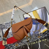【В комплекте с подарочной коробкой】 Большой размер： 24,5 x 20 x 5 см.