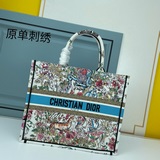 【Di0r Book Tote】 Большинство людей, приобретая товары роскошных брендов, в перву
