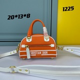 DIOR Новая коллекция этого сезона сочетает в себе классический спортивный стиль 
