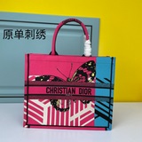 【Di0r Book Tote】 Большинство людей, приобретая товары роскошных брендов, в перву