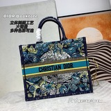 Сумка TOTE. Сумка Book Tote была создана Марией Кагглсэри (Maria.