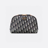 Буквенный вариант Dior. Косметичка/сумочка с косой вышивкой. Объем сумки не треб