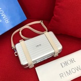 & RIMOWA совместная ограниченная серия небольших чемоданов уже в продаже! С 