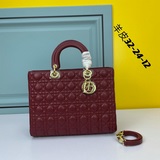 Dior Lady Сумка Lady Dior с семью клапанами, 32 см.
