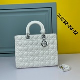 Dior Lady Сумка Lady Dior с семью клапанами, 32 см.