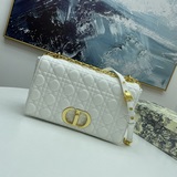 Сумка D1OR 2023 CARO BAG с коробкой — это действительно незаменимый аксессуар! О
