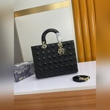 Dior Lady Сумка Lady Dior с семью клапанами, 32 см.