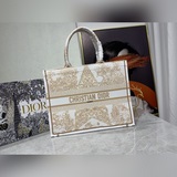 【С застежкой и шарфом】 Новейшая модель Dior для ранней весны. Сумка для покупок,