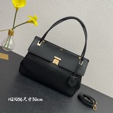Новейшая сумка Dior21 из натуральной кожи с комплектом металлической фурнитуры. 
