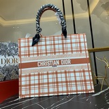 【В комплекте с шарфом】 Новый материал Dior, новейшая модель ранней весны, сумка 