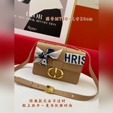 В комплекте с шарфом. Оригинальная кожа. Самый популярный товар в Интернете, мно