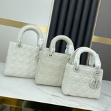 【Di0r Ultra-matte ABC серия】 20 см [в комплекте с 6 значками с логотипом].