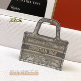 Подарочный шарф (комбинация шарфов выбирается случайным образом) 【Di0r Book Tote
