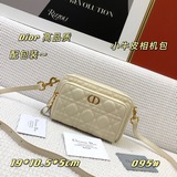 Высокое качество оригинальной кожи. Новая летняя сумка для фотоаппарата от Dior!