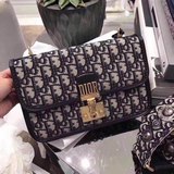 Оригинальная коробка, новая зимняя модель! Каждая деталь тщательно продумана... 