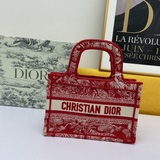 Подарочный шарф (шарф подбирается случайным образом) 【Di0r Book Tote】 Большинств