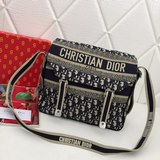 【19SS Dior Camp Новая сумка почтальона】 Ретро-принт с косыми линиями появился ещ