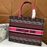 Новейшая весенняя коллекция Dior： сумка-шоппер, сумка через плечо, официальная к