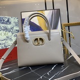 【В комплекте с подарочной коробкой】 Dior Honore Сумка с откидной крышкой с отпеч