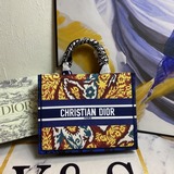 В комплекте с шарфом, шелкография, Dior, новейшая весенняя коллекция, сумка для 