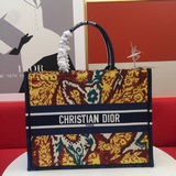 Большая сумка для покупок от Dior, новая модель! Одновременное обновление в мага
