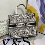 【Оригинал】 Большой размер 【Di0r Book Tote】 Большинство людей, покупающих предмет