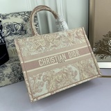[Оригинальный заказ] Средний размер 【di0r book tote】 Большинство людей, покупая 