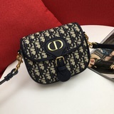 Сумка Dior BOBBY 2023, новая модель ранней осени, в стиле ретро, с жесткой струк
