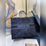 【Популярный товар】 Di0r Book Tote Большинство людей, покупающих товары роскошных