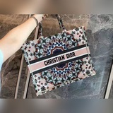 【Популярный товар】 Di0r Book Tote Большинство людей, приобретая товары роскошных