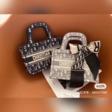 Мини-сумка в оригинальном качестве с шелковым шарфом! Рекомендуем Di0r Di @ нову