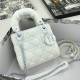 Улучшенная версия Lady Dior с тремя полосками в виде плетения и оригинальной мат