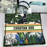 Новая коллекция Dior для ранней весны. Сумка-шоппер, сумка через плечо, официаль