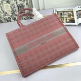 Новая коллекция Dior ранней весны. Сумка для покупок, одноплечевая сумка из офиц