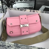 Оригинальные кожаные сумки Dior действительно хорошо понимают женщин, и не тольк