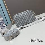 Сумка через плечо Dior из новой коллекции в комплекте с коробкой. Сумка с буквой