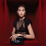 В комплекте подарочная коробка, кожа, сумка Dior 30 Montaigne с цепочкой, через 