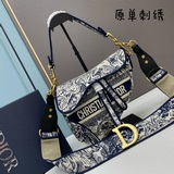 (в комплекте с коробкой) 【Dior saddle】 Большой размер： 25,5 x 20 x 6.